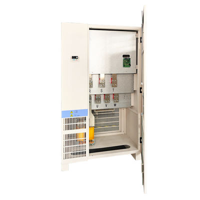 750KW LED Display VFD Inverter ความถี่ด้วยระดับการป้องกัน IP20 และความแรงออก 14T 0-480V
